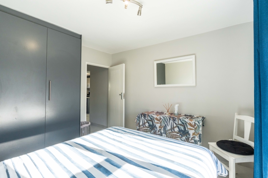 2 Bedroom Property for Sale in Hartenbos Central Western Cape